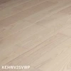 フォギーホワイト色