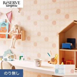 「雨のしずく」という意味のTippa。雫が滴る様子を楽しくポップに落とし込んだデザインを、ロータリー印刷でぷっくりと表現しました