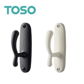 TOSO房掛「ルント」。円筒形のシンプルモダンなデザイン。どんなカーテンとも相性が良く、すっきりとした窓辺を作る房掛け