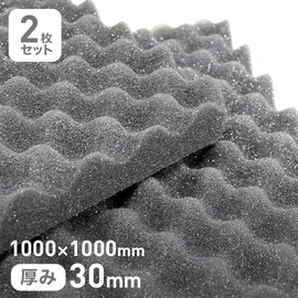 いろいろな角度から入る音を吸収できる表面を凹凸に加工した粘着剤付き吸音材です