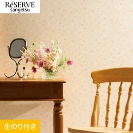 水まわりにおすすめの、使いやすいフラワー柄の壁紙です