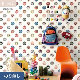 ディズニーキャラクターのさまざまなデザインが楽しめる、缶バッジをモチーフにしたパターン。お部屋を陽気に彩ります